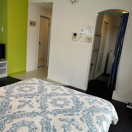スマイルハイツ Apartamento Naha Exterior foto