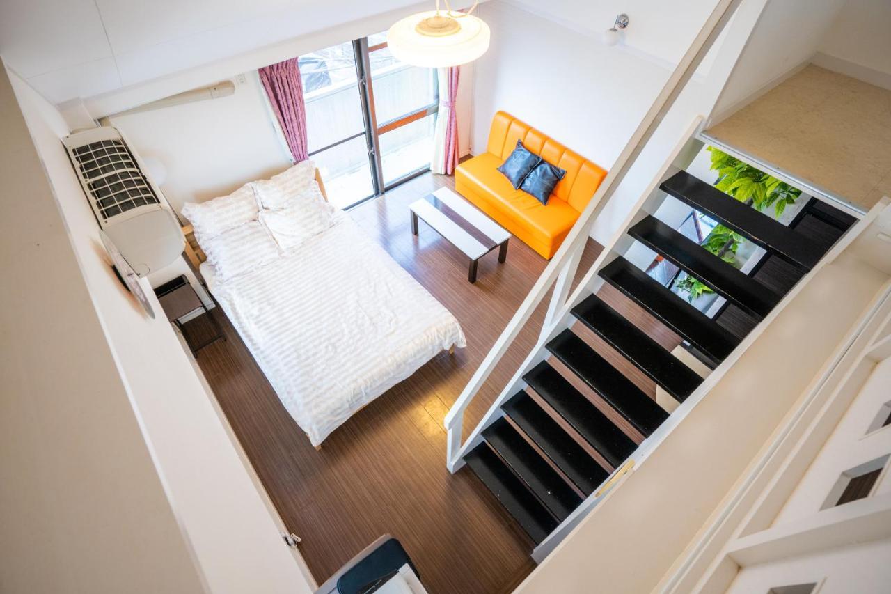 スマイルハイツ Apartamento Naha Exterior foto