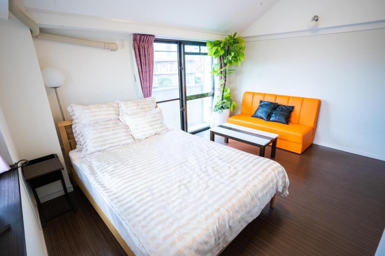 スマイルハイツ Apartamento Naha Exterior foto