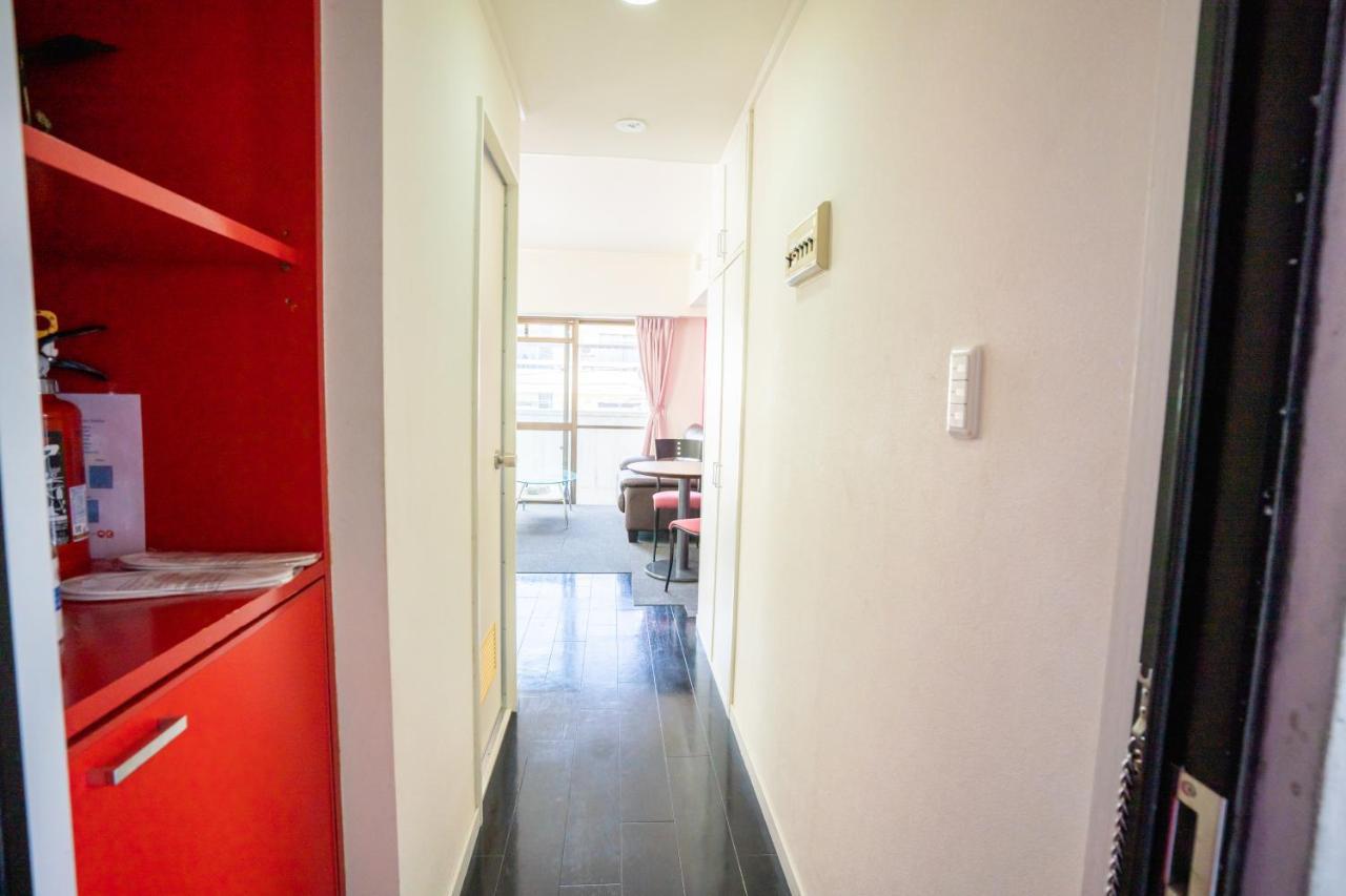 スマイルハイツ Apartamento Naha Exterior foto