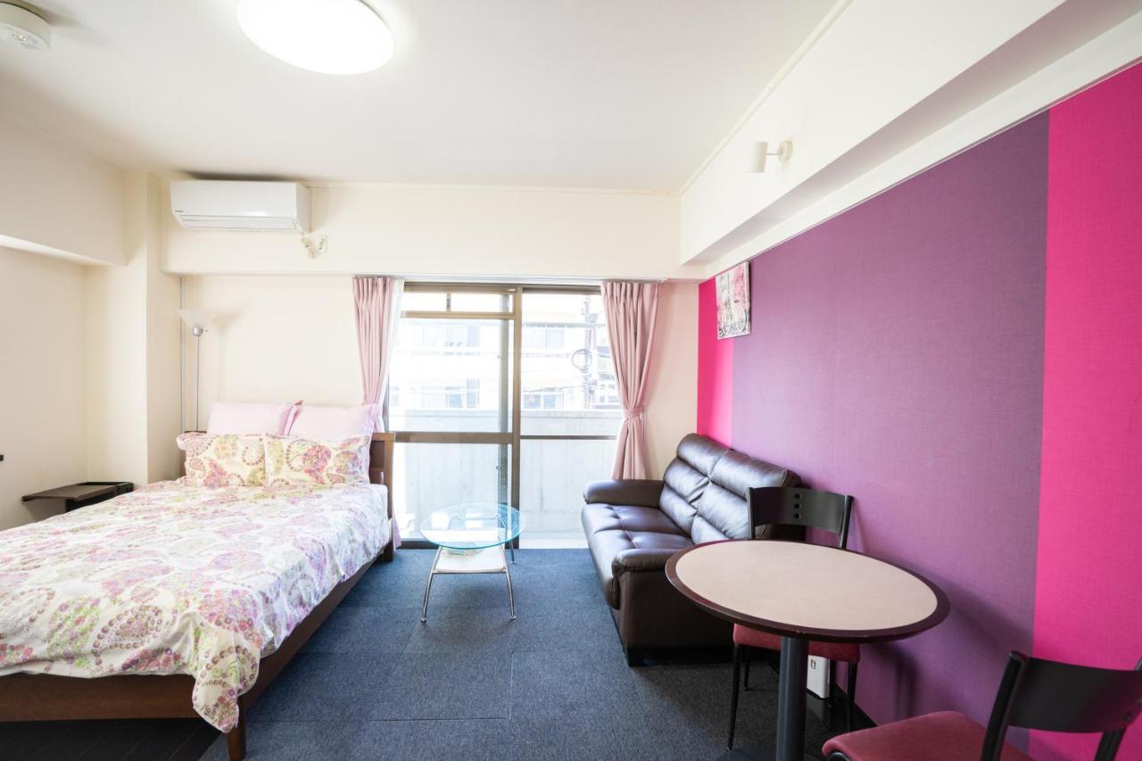 スマイルハイツ Apartamento Naha Exterior foto