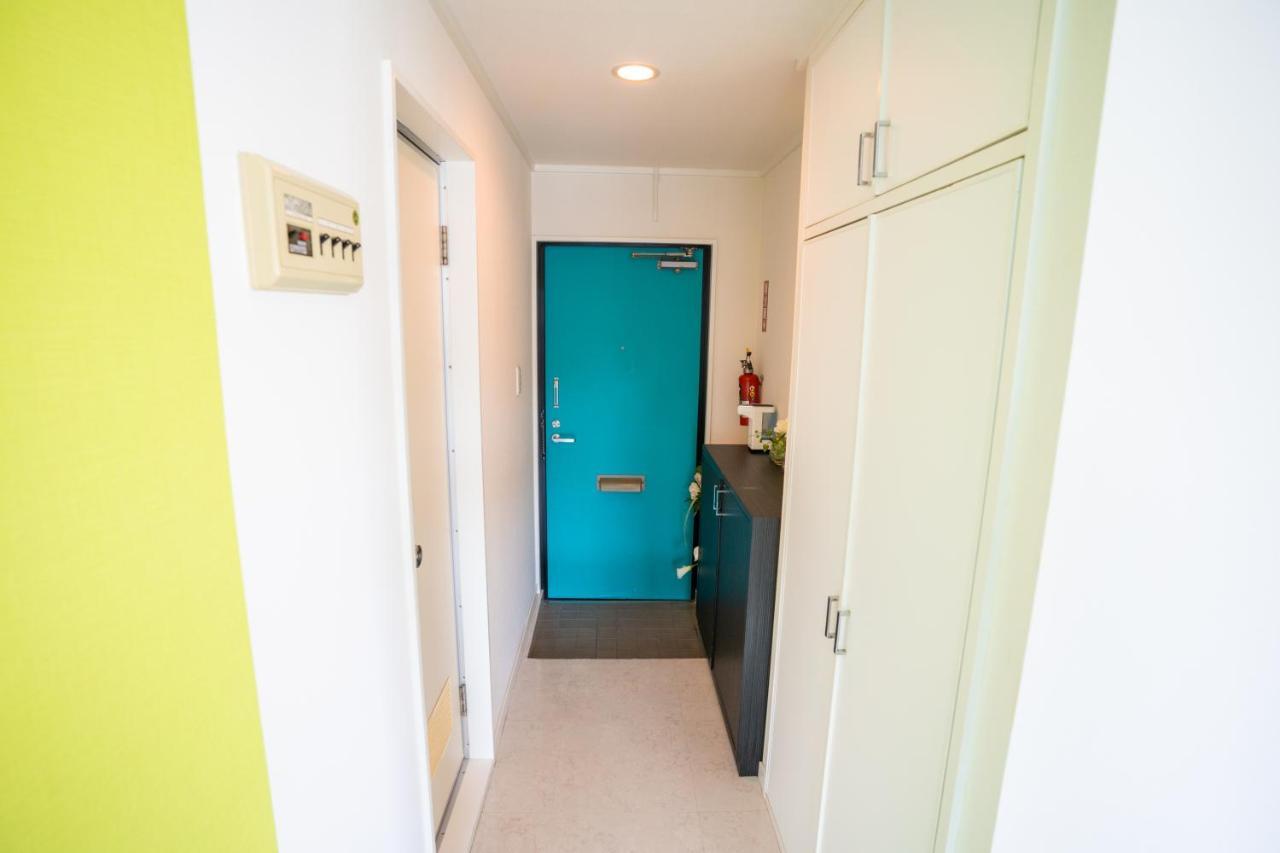 スマイルハイツ Apartamento Naha Exterior foto