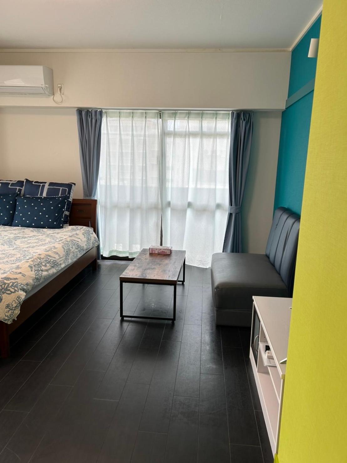 スマイルハイツ Apartamento Naha Exterior foto